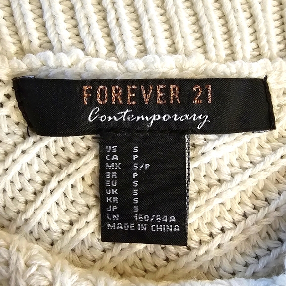 Forever 21 Contemporary Oversized Distressed Womens Off Shoulder Sweater - Picture 3 of 5